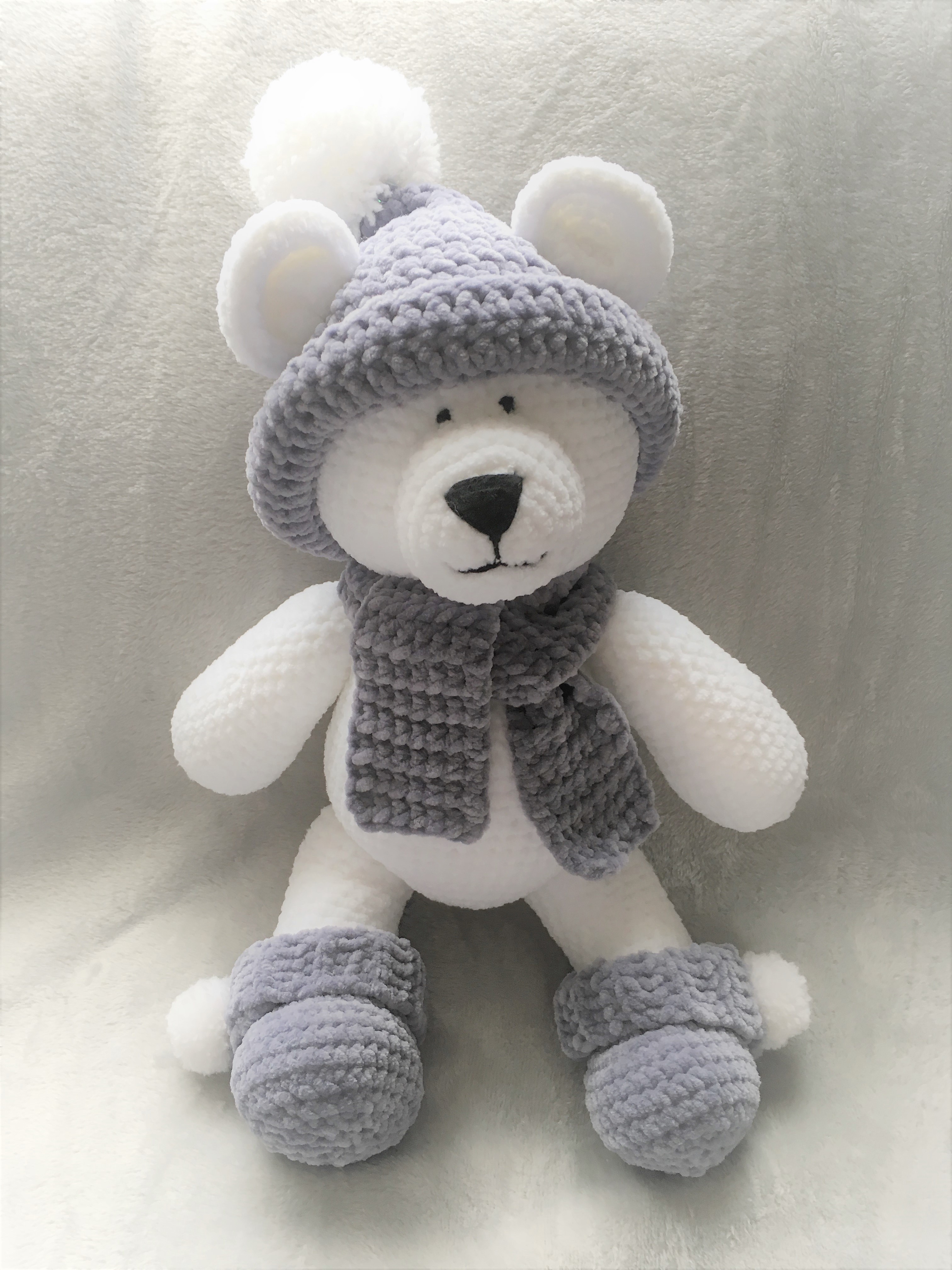 Crochet Winter Polar Bear 

